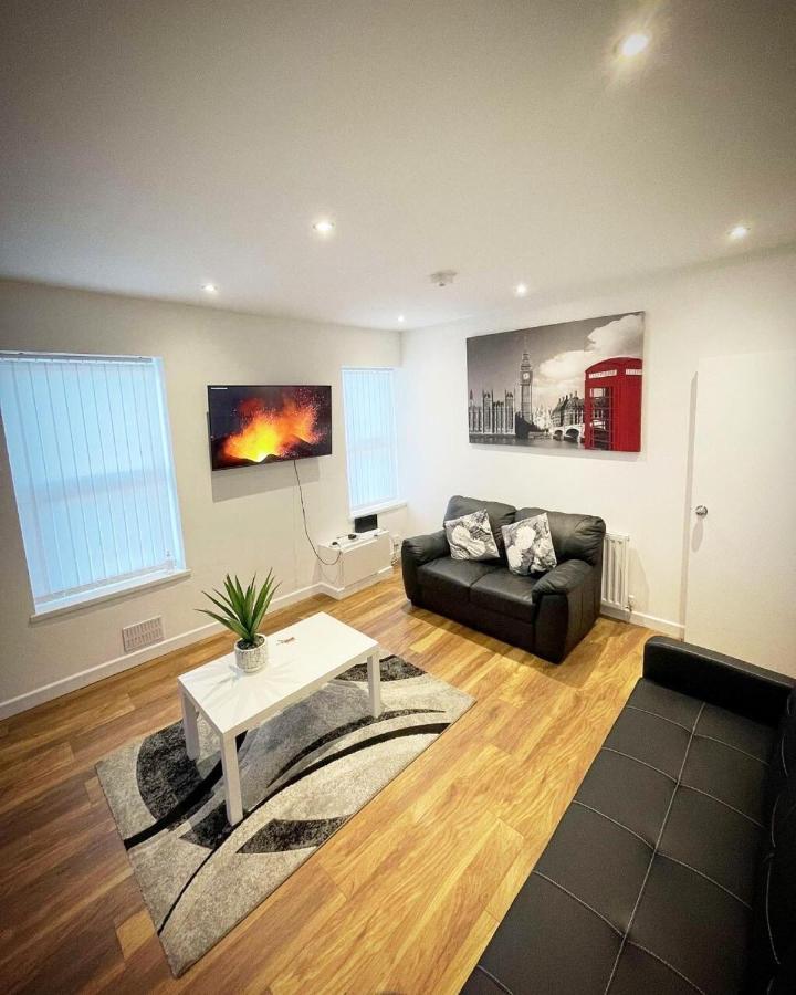 Ak Serviced Apartments - Exclusive Two-Bedroom Apartment Cardiff Bagian luar foto